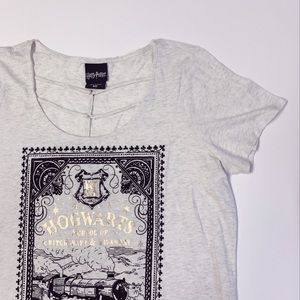 ⚡️NWOT [Harry Potter] Platform 9 3/4 Fashion Top